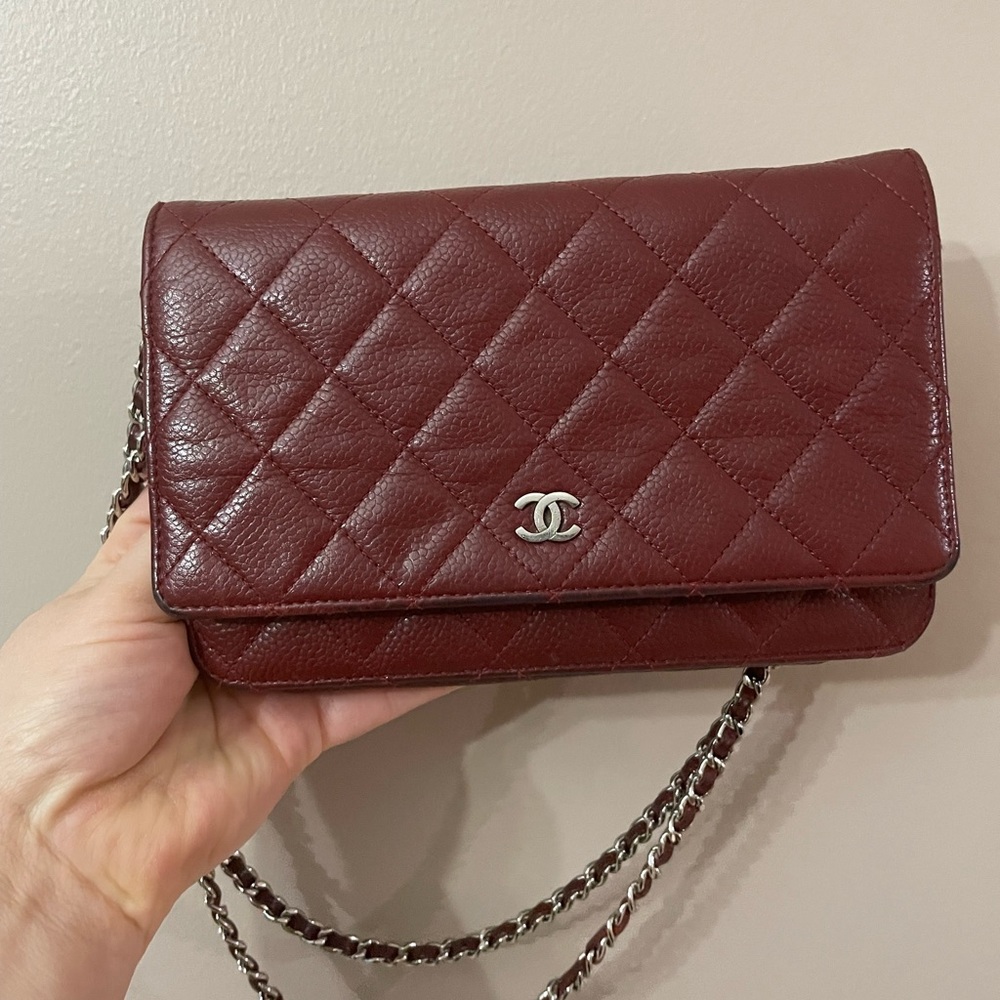 Chanel wallet on chain